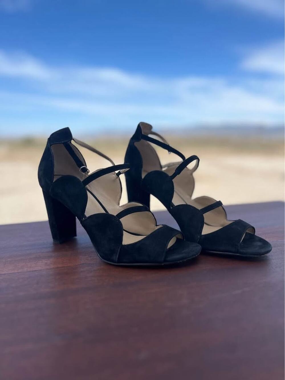 Ann Taylor Black Suede Strappy Block Heel Sandals Size 8